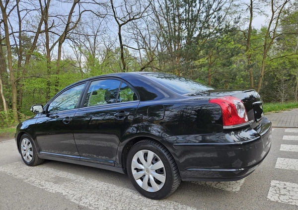 Toyota Avensis cena 15900 przebieg: 220000, rok produkcji 2007 z Żyrardów małe 22